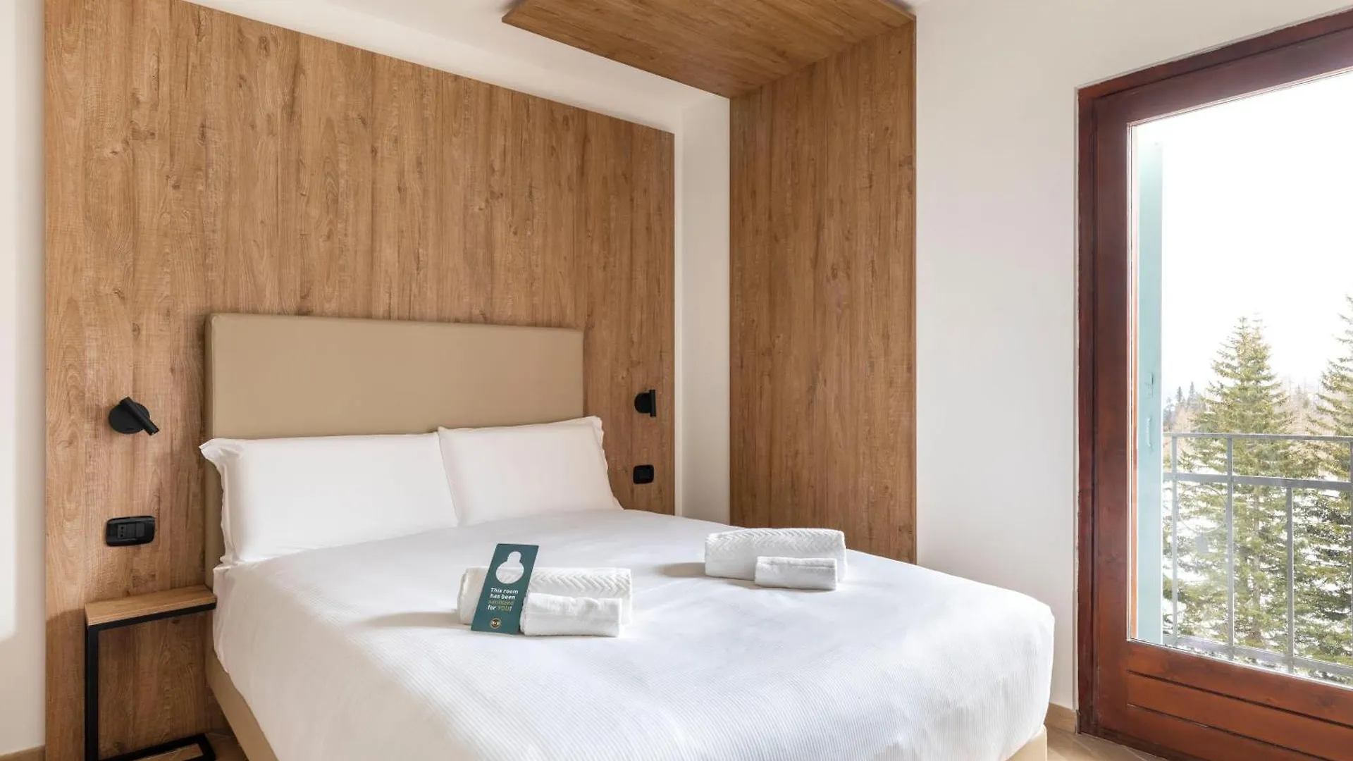 B&B Hotel Passo Tre Croci Cortina Cortina d'Ampezzo 3*,  Italy