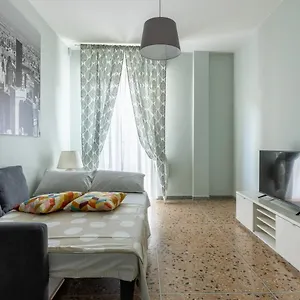 Visit Station & Go Apartamento Pisa